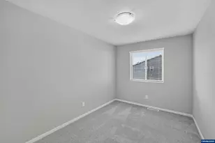 873 Kirksey St, Woodburn, OR 97071 - Photo 20