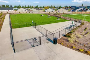 855 Kirksey St, Woodburn, OR 97071 - Photo 28