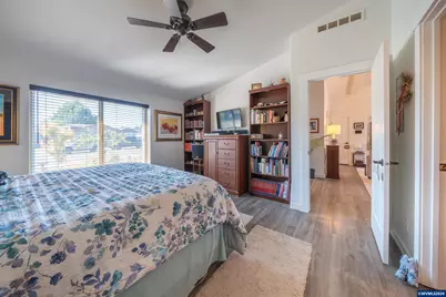 440 SW Wedge Dr, Waldport, OR 97394 - Photo 8