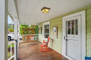 307 Adams Ave, Silverton, OR 97381 - Photo 8