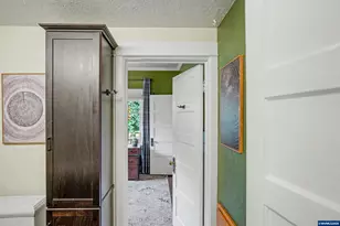 307 Adams Ave, Silverton, OR 97381 - Photo 22