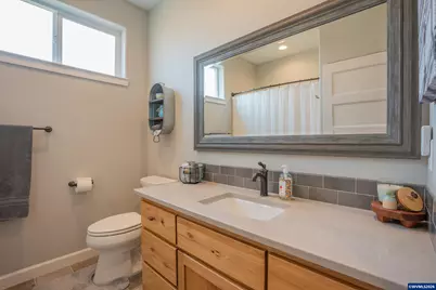 885 Hillview Dr, Lebanon, OR 97355 - Photo 24