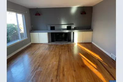 575 23rd St NE, Salem, OR 97301 - Photo 4