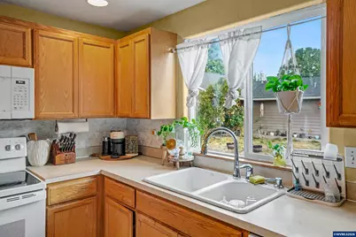348 Duch Ln SE, Salem, OR 97317 - Photo 12