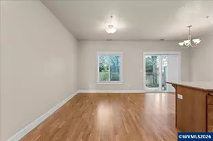 211 Silver St, Silverton, OR 97381 - Photo 8