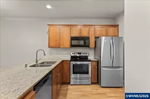 211 Silver St, Silverton, OR 97381 - Photo 12