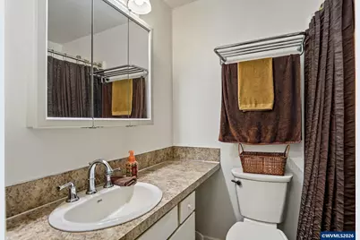 440 W College St, Mount Angel, OR 97362 - Photo 16
