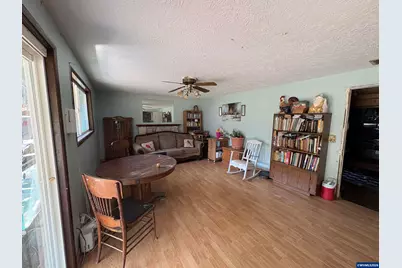 3827 Pine St SE, Albany, OR 97332 - Photo 4