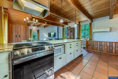 1820 E 28th Av, Eugene, OR 97403 - Photo 22
