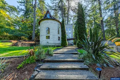 1820 E 28th Av, Eugene, OR 97403 - Photo 12