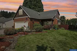 1641 NW Jeffrey Ct, McMinnville, OR 97128 - Photo 2