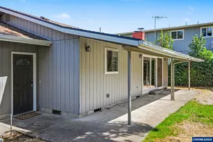 163 College (A) St NW, Monmouth, OR 97361 - Photo 2