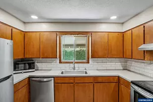 163 College (A) St NW, Monmouth, OR 97361 - Photo 12