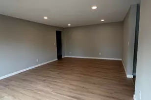 2395 4th St NE, Salem, OR 97301 - Photo 24