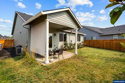 405 Depot Av, Brownsville, OR 97327 - Photo 30
