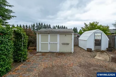 1223 SW Bridlewood Dr, Dallas, OR 97338 - Photo 40