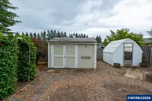 1223 SW Bridlewood Dr, Dallas, OR 97338 - Photo 40