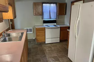 1309 Price Ln E, Monmouth, OR 97361 - Photo 8