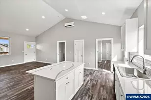 1221 49th St, Sweet Home, OR 97389 - Photo 16