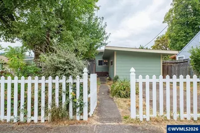 236 S 17th St, Philomath, OR 97370 - Photo 4