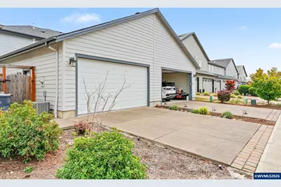 1636 SE Barberry Av, Dallas, OR 97338 - Photo 32