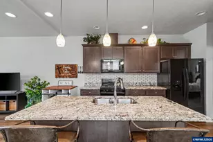 1636 SE Barberry Ave, Dallas, OR 97338 - Photo 12