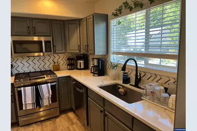 2367-2371 NW Hummingbird Dr, Corvallis, OR 97330 - Photo 2