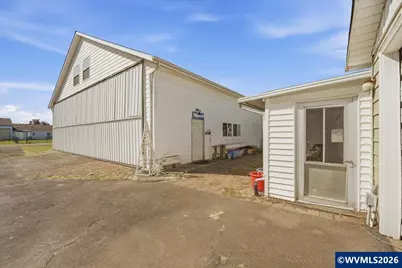 633 Cessna St, Independence, OR 97351 - Photo 26