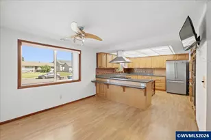 633 Cessna St, Independence, OR 97351 - Photo 8