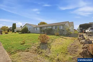 633 Cessna St, Independence, OR 97351 - Photo 2