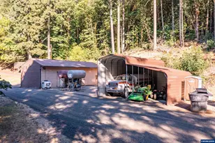 23547 Woods Creek Rd, Philomath, OR 97370 - Photo 4
