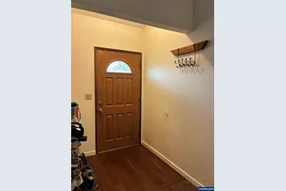 4766 Clarence Ct SE, Salem, OR 97302 - Photo 2