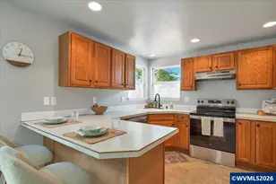 1859 Plateau St NE, Salem, OR 97305 - Photo 16