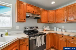1859 Plateau St NE, Salem, OR 97305 - Photo 18