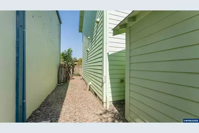554 SW B Av, Corvallis, OR 97333 - Photo 30