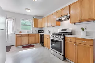 554 SW B Ave, Corvallis, OR 97333 - Photo 8
