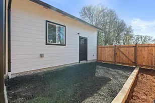 141 NE D St, Willamina, OR 97396 - Photo 40