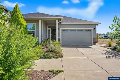 1429 S 10th St, Independence, OR 97351 - Photo 2