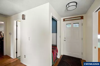 662 NW East Thornton Lake Dr, Albany, OR 97321 - Photo 8