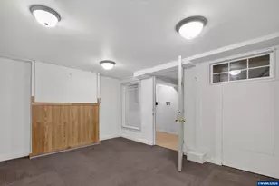 2275 Center St NE, Salem, OR 97301 - Photo 24