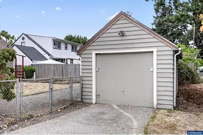 2275 Center St NE, Salem, OR 97301 - Photo 34
