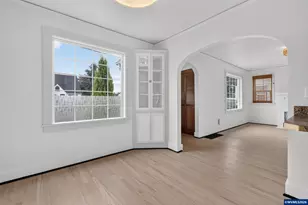 2275 Center St NE, Salem, OR 97301 - Photo 6
