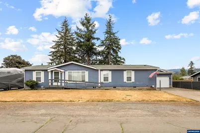 1100 SW 2nd Av, Mill City, OR 97360 - Photo 1
