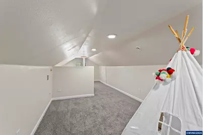 2430 Claude St SE, Salem, OR 97301 - Photo 16