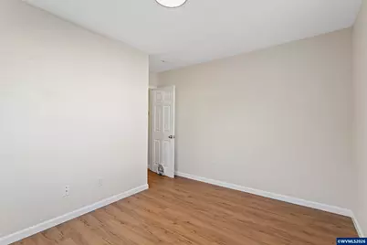2430 Claude St SE, Salem, OR 97301 - Photo 14
