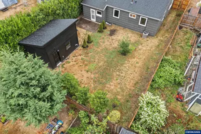 9525 N Hodge Av, Portland, OR 97203 - Photo 30