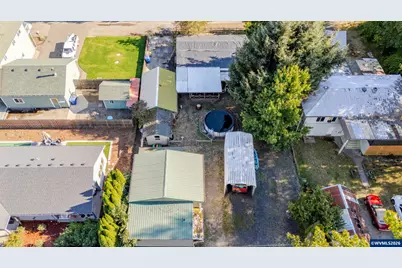 739 River Rd NW, Mill City, OR 97360 - Photo 20