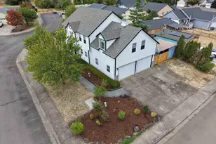 401 NE Faulconer St, Sheridan, OR 97378 - Photo 48