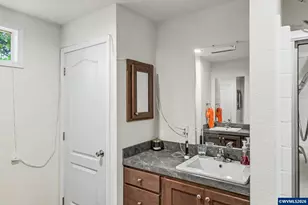 21966 Airport Rd NE, Aurora, OR 97002 - Photo 24
