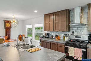 21966 Airport Rd NE, Aurora, OR 97002 - Photo 14